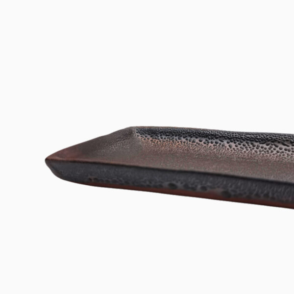 690601023 Long Tray 40 cm Shagreen detail